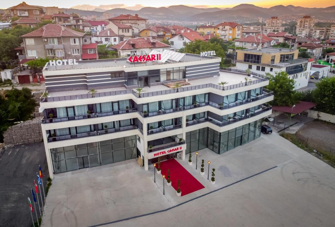 Hotel Caesar 2 Kŭrdzhali Exterior foto